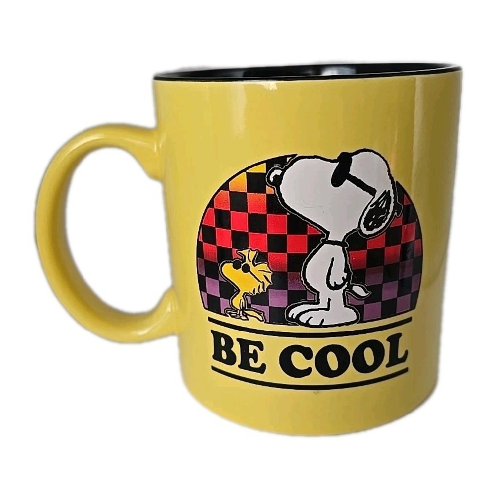 New Peanuts Be Cool Snoopy Woodstock Retro 80s Style Coffee Cocoa Tea Mug Cup